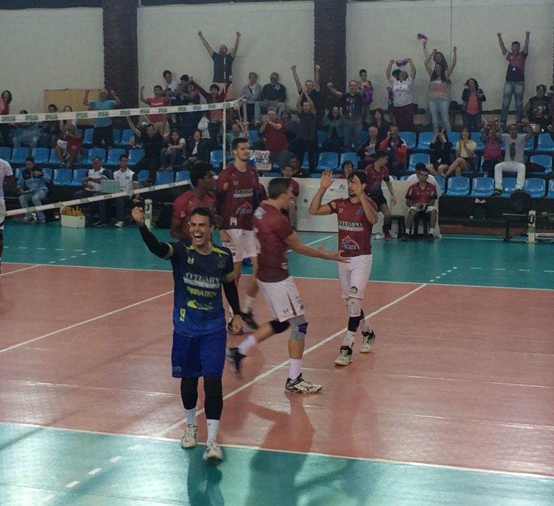 Leia mais sobre o artigo Na sexta: JF Vôlei faz jogo equilibrado contra Minas, mas sofre a segunda derrota