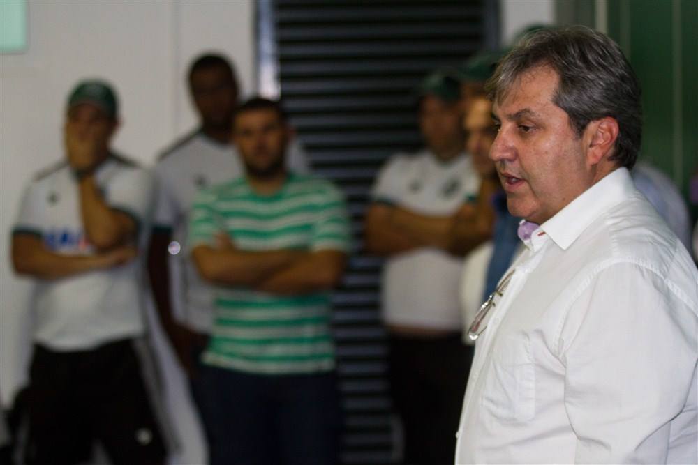 Leia mais sobre o artigo Resultados ajudam o Tupi, mas derrota faz equipe cair na tabela. Goiás troca Condé por Kleina