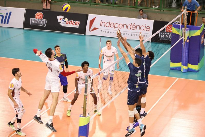 Leia mais sobre o artigo Depois de derrota em cinco sets para o Cruzeiro, JF Vôlei visita Montes Claros