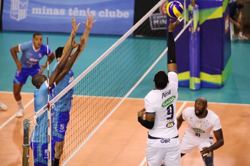Leia mais sobre o artigo Campeonato Mineiro tem semifinais definidas: JF Vôlei enfrenta Sada Cruzeiro. Superliga ainda sem tabela