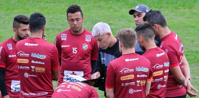 Leia mais sobre o artigo Tupi precisa dobrar número de vitórias para não ser rebaixado à Série C