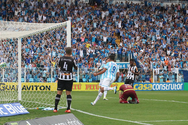 Leia mais sobre o artigo Tupi reencontra bom futebol, mas derrota para Avaí na Ressacada deixa Série C muito próxima