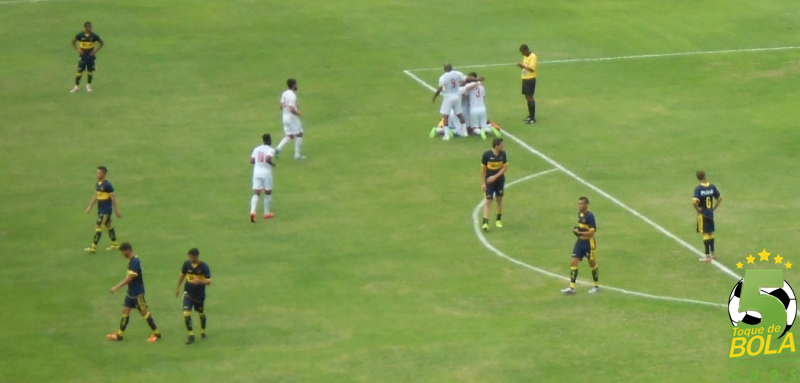 Leia mais sobre o artigo Baeta sofre, mas bate Jacutinga por 3 a 1 e segue líder: “Uma das piores partidas dentro de casa”, diz técnico