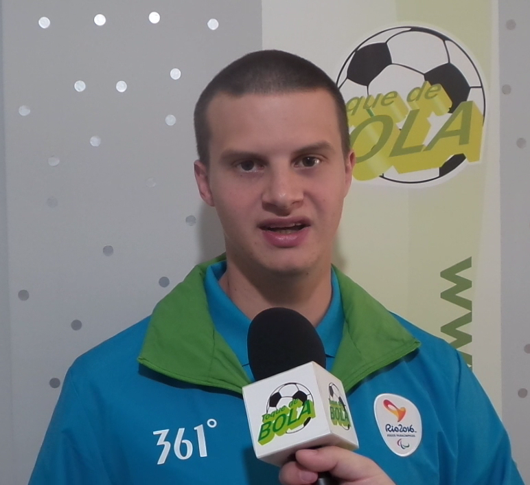 Leia mais sobre o artigo Tem vídeo no Toque! Igor Monteiro, o primeiro árbitro assistente com paralisia cerebral do futebol de 7 nas Paralimpíadas
