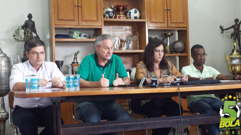 Leia mais sobre o artigo Em coletiva, presidente do Tupi nega falta de planejamento e afirma: “Oferecemos o possível para a competição”