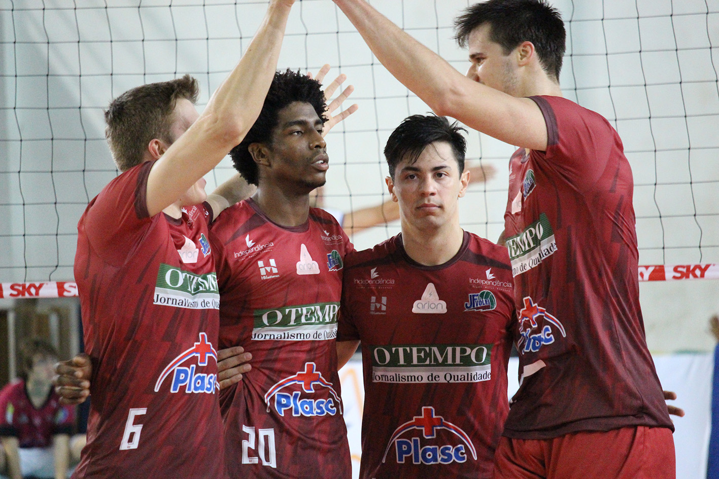 Leia mais sobre o artigo JF Vôlei volta a vencer com autoridade – 3 sets a 0 sobre Bento – e já está em quinto lugar na Superliga