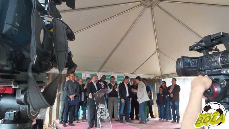 Leia mais sobre o artigo Entrevista: Prefeitura espera concluir Ginásio Poliesportivo Municipal de Juiz de Fora em 18 meses
