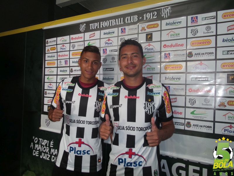 Leia mais sobre o artigo Mais dois apresentados no Tupi: Carlos Júnior exalta Jajá e Ruan Teles já pensa em fazer gol no “patrão”