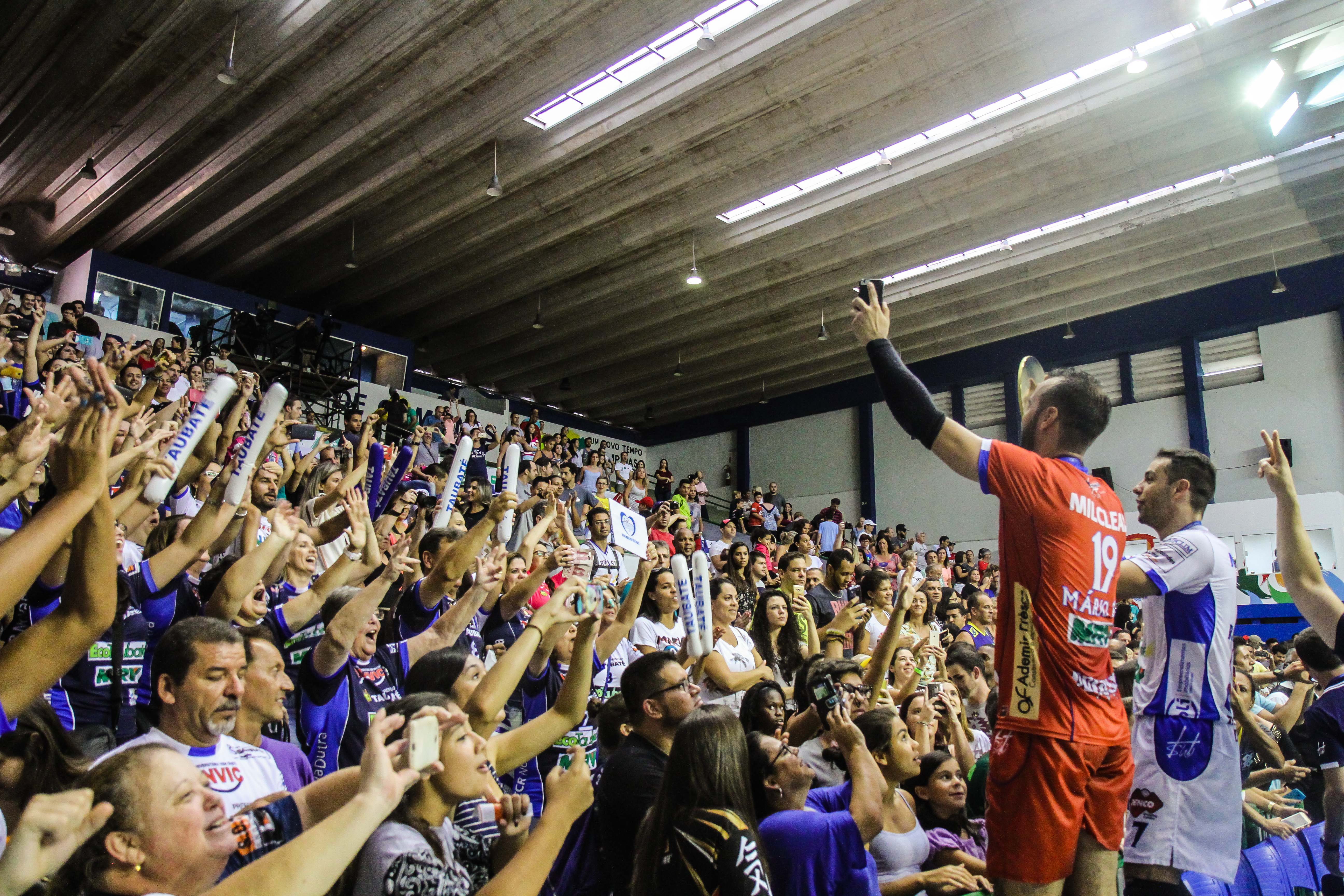 Leia mais sobre o artigo Taubaté supera o Sesi e conquista Copa Brasil de Vôlei