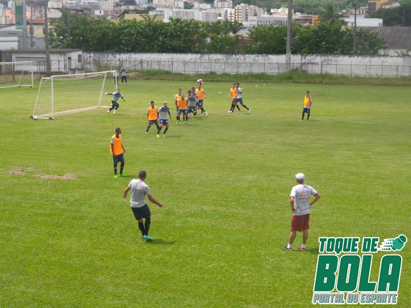 Leia mais sobre o artigo Euller e Bonilha são testados, mas Tupi adia definição do time para sábado, em Teófilo Otoni. Veja fotos