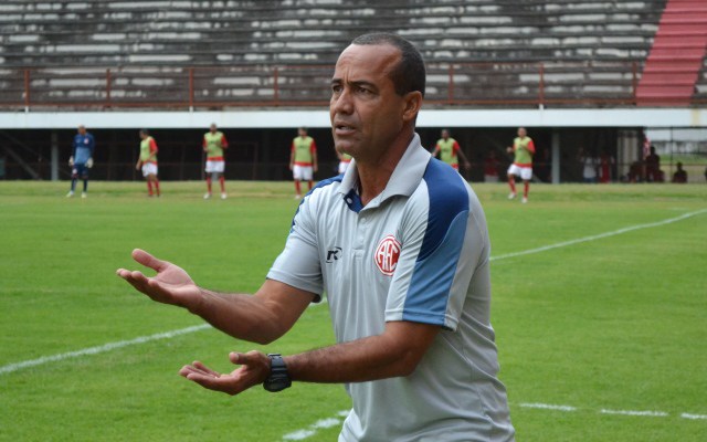 Leia mais sobre o artigo Tupi anuncia Aílton Ferraz como novo treinador