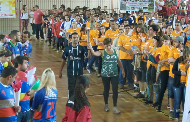 Leia mais sobre o artigo Jogos Sesi JF: desfile, esporte e lazer para a garotada, futsal, ginástica e dança abrem a competição