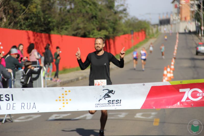 Leia mais sobre o artigo Corrida de Rua 70 anos do Sesi: resultados, entrevistas e galeria de fotos
