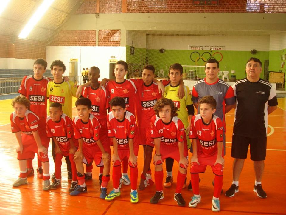 Leia mais sobre o artigo Futsal: goleada garante Sesi Juiz de Fora na semifinal do Campeonato Mineiro Sub-13 do Interior
