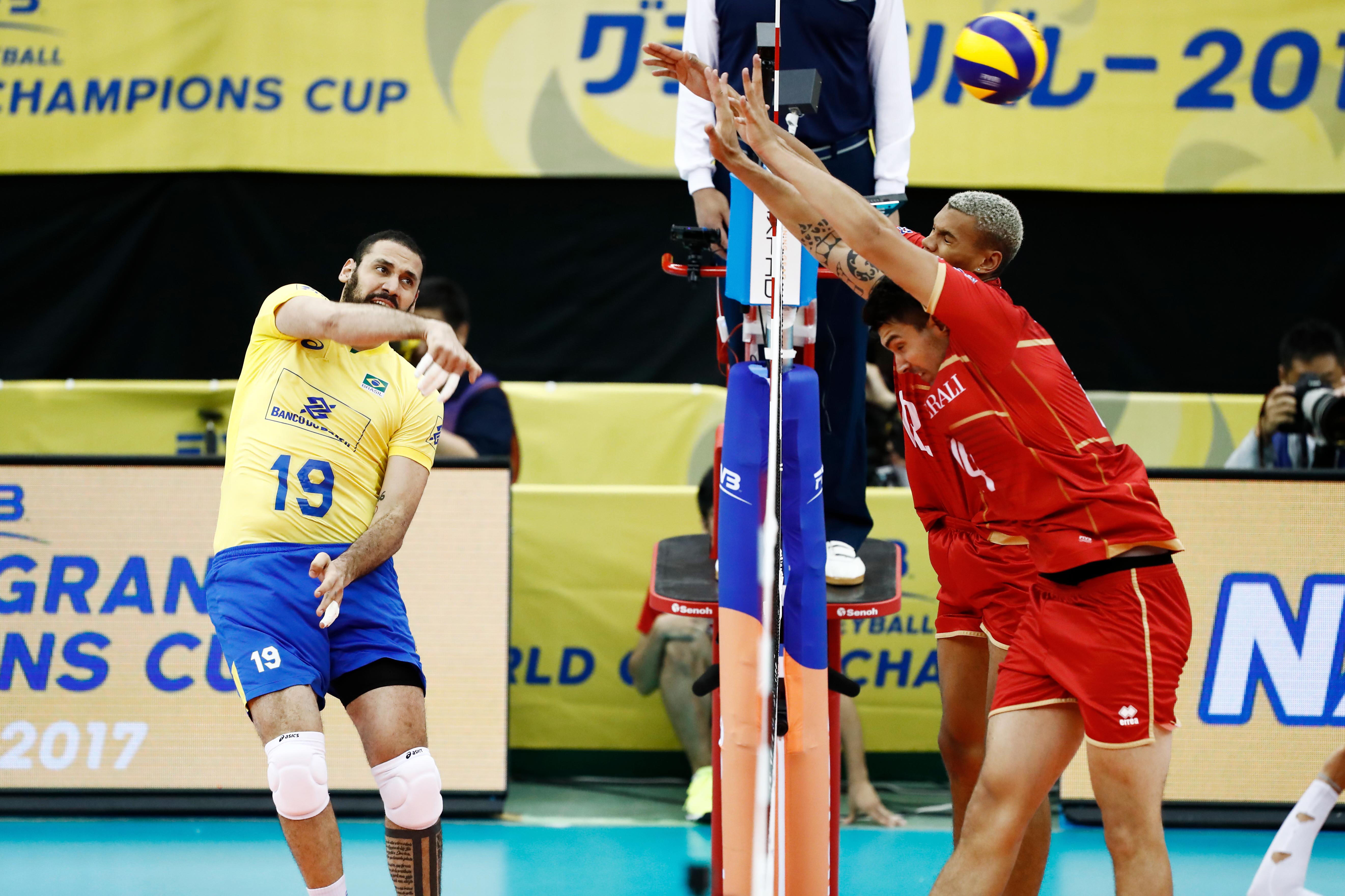 Leia mais sobre o artigo Copa dos Campeões: vôlei masculino do Brasil estreia com vitória sobre a França