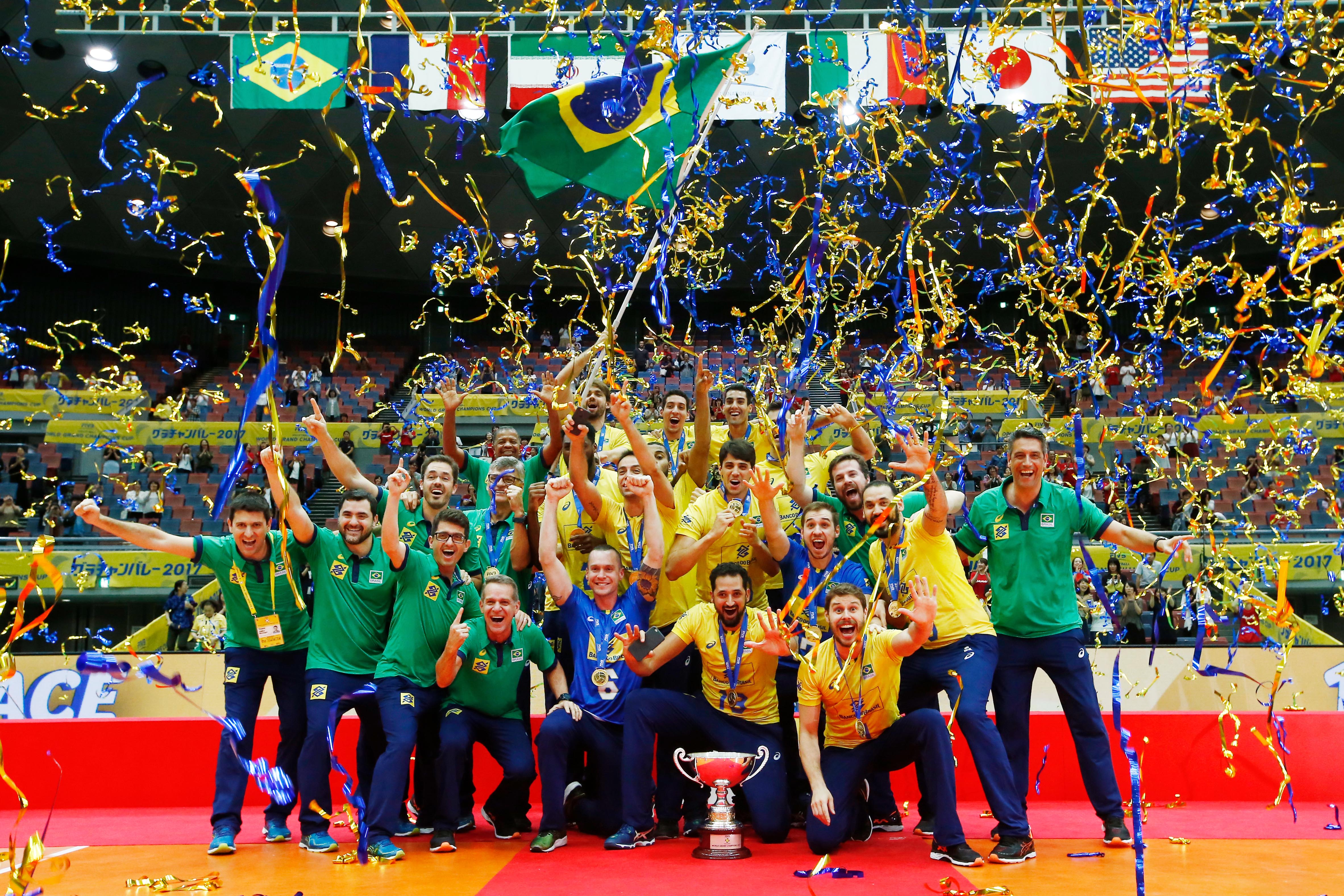 Leia mais sobre o artigo Vôlei masculino do Brasil comemora título da  Copa dos Campeões