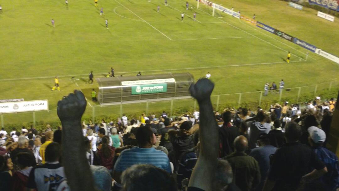 Leia mais sobre o artigo Com arbitragem decisiva, Tupi faz 1 a 0 no Fortaleza e não avança para a Série B