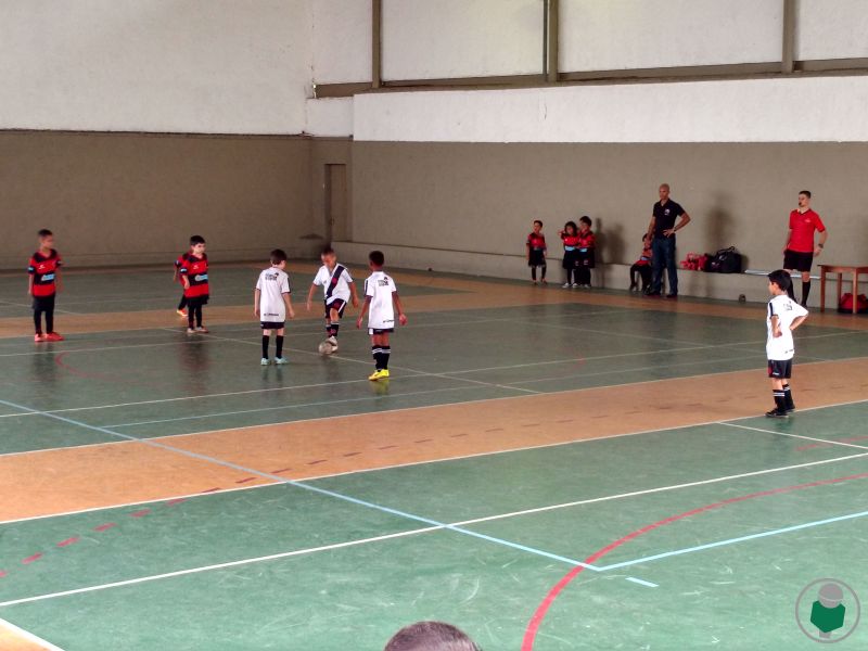 Leia mais sobre o artigo 5ª Copa Toque de Bola de Futsal: “clássicos” esquentam a competição. Veja fotos
