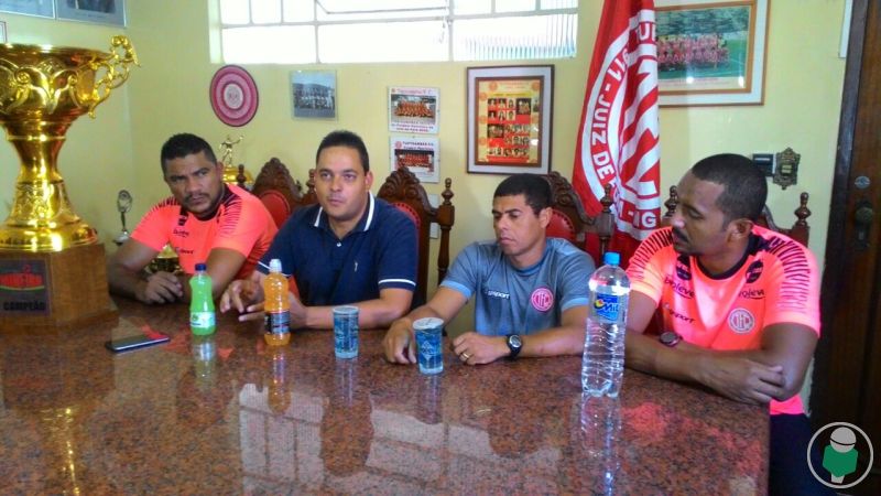 Leia mais sobre o artigo Futebol do Baeta apresenta Comissão Técnica para Módulo 2 e admite que está atrasado