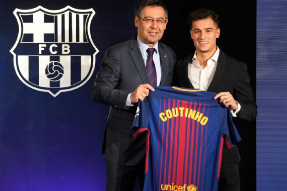 Leia mais sobre o artigo Philippe Coutinho é apresentado no Barcelona e agradece “esforço e paciência”