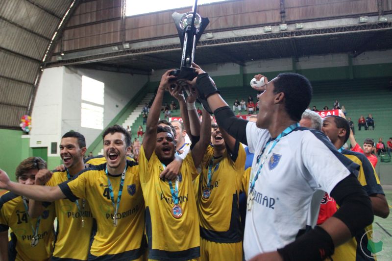 Leia mais sobre o artigo Copa Prefeitura Bahamas de Futsal: fichas na sexta. Copa JF de Futebol Amador: congresso técnico