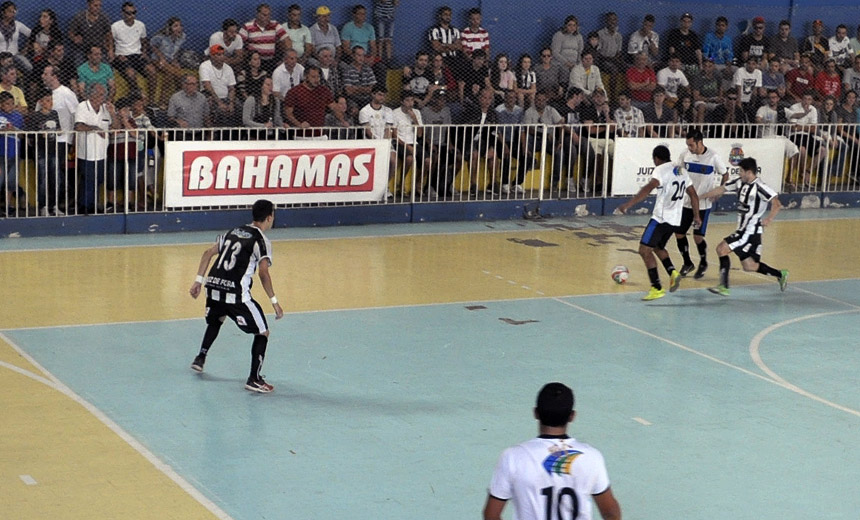Leia mais sobre o artigo Começa a Copa Prefeitura Bahamas de Futsal. Veja tabela e regulamento