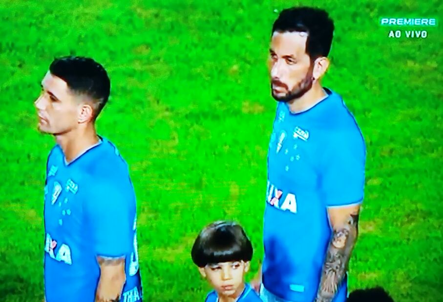 Leia mais sobre o artigo Gabriel Oliveira é sorteado no Toque de Bola e participa da clínica do CF Zico JF!