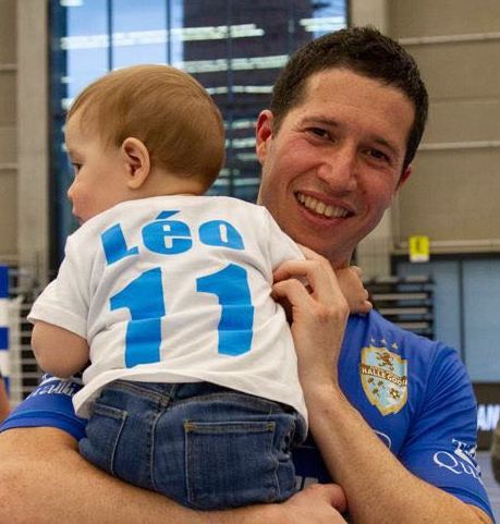 Leia mais sobre o artigo Futsal: Léo Aleixo vibra com títulos e adaptação da família na Bélgica
