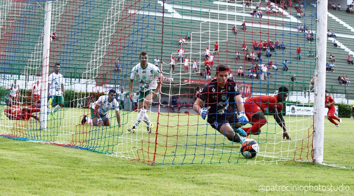Leia mais sobre o artigo Com emoção! Baeta garante classificação aos 45 em “jogo maluco”
