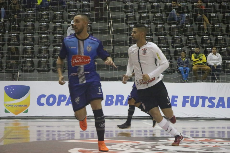 Leia mais sobre o artigo Limitados! Tupi x Corinthians tem ingressos vendidos a partir de segunda