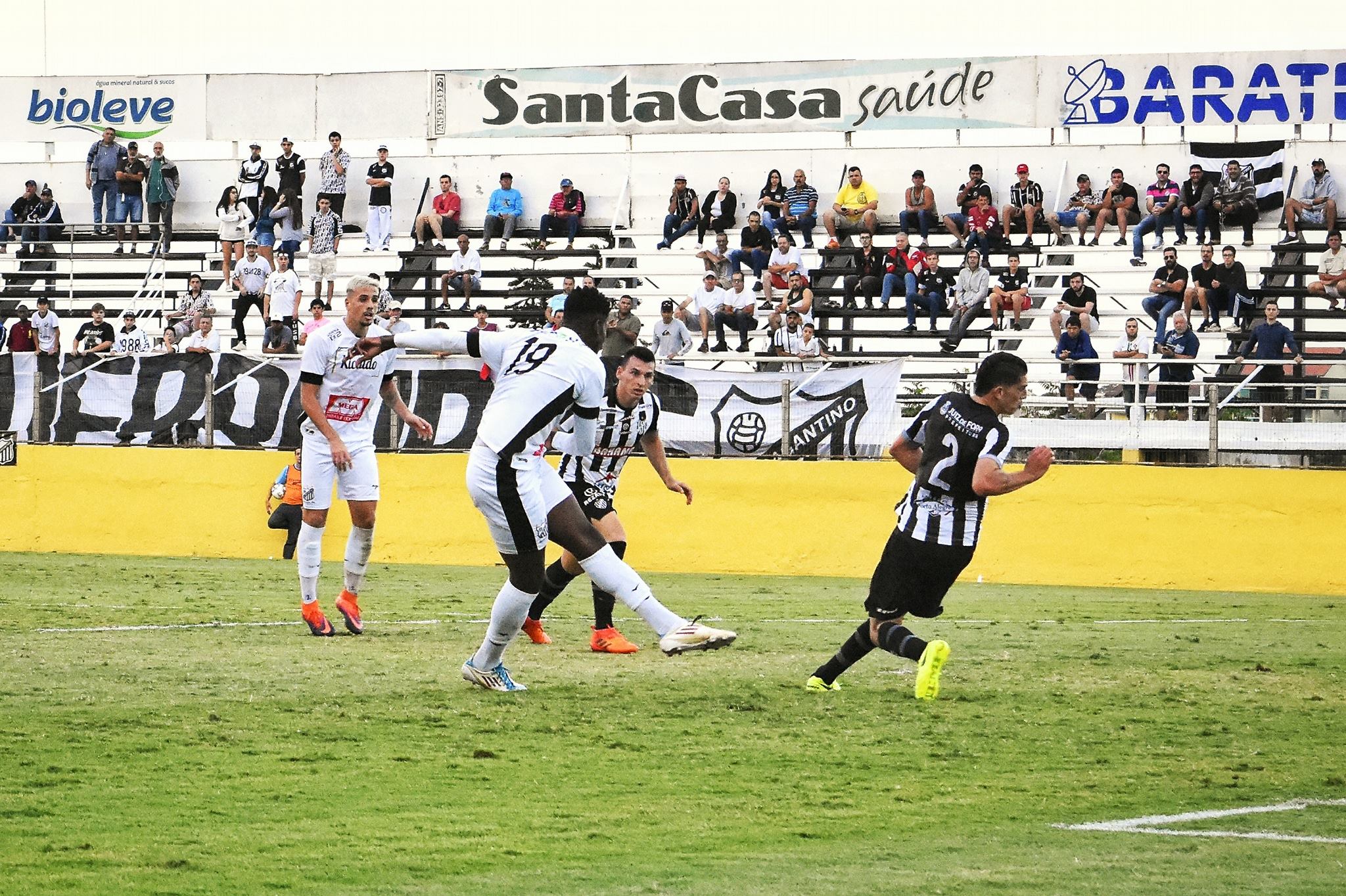 Leia mais sobre o artigo Junto com a Copa? Tupi x Bragantino tem novo horário sábado em JF