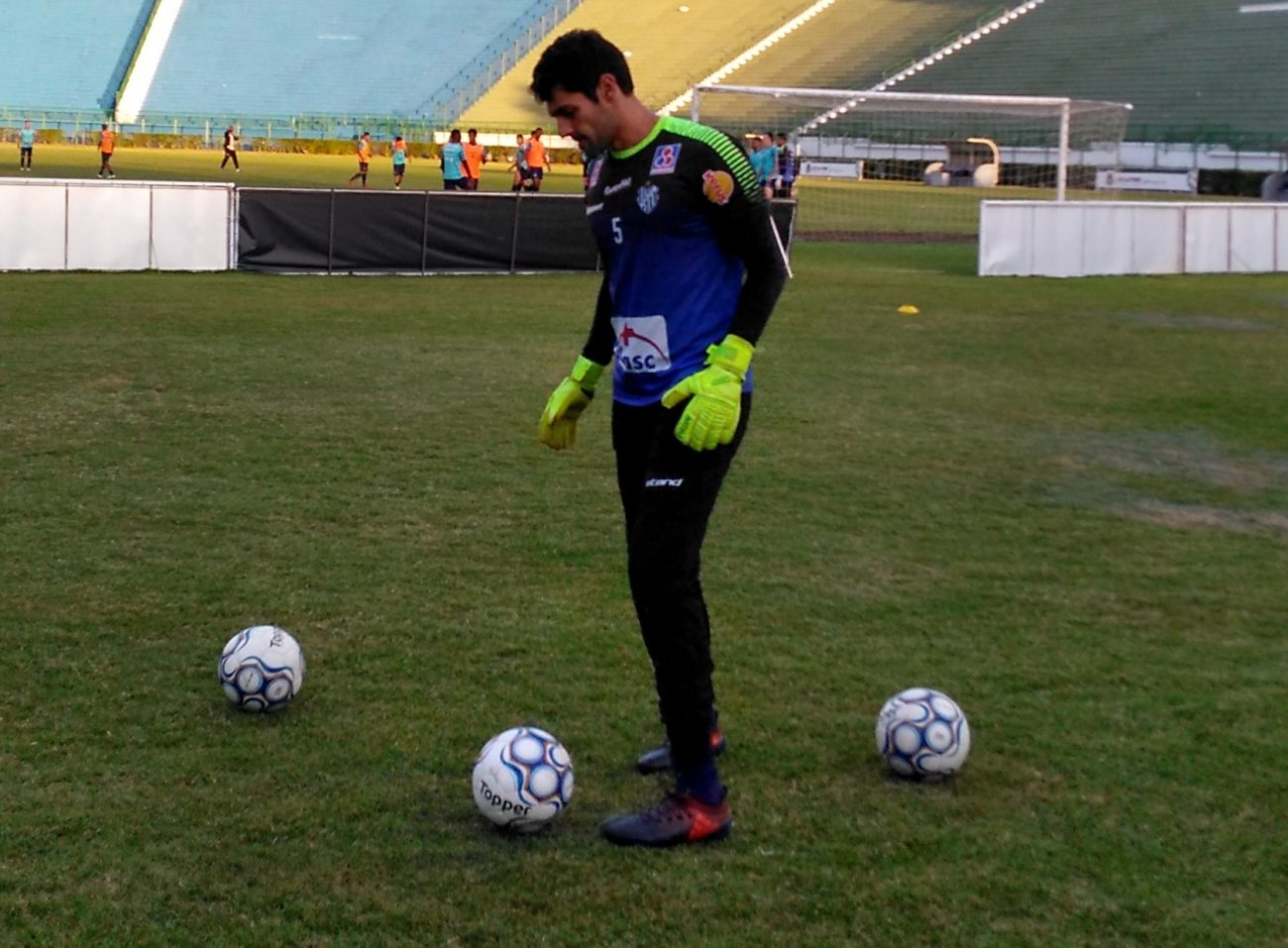 Leia mais sobre o artigo Na bronca! Técnico vê falta de iniciativa e goleiro pede nova postura no Tupi