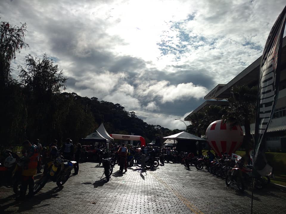 Leia mais sobre o artigo Bomba campeão! Veja primeiros colocados nas motos no 29º Suprema Ibitipoca Off Road