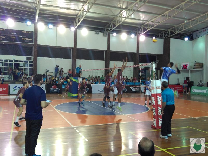 Leia mais sobre o artigo Não deu! JF Vôlei perde por 3 a 0 para Lavras