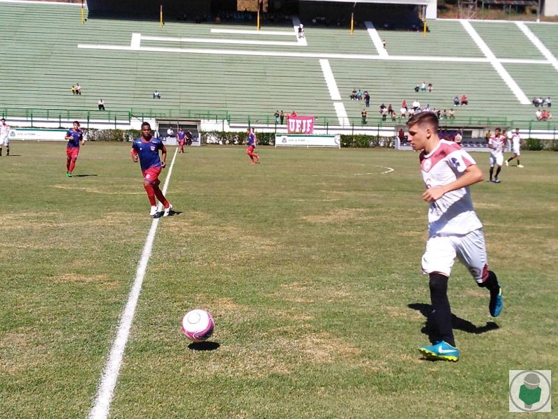Leia mais sobre o artigo Vitória dupla! UFJF/Asepel desencanta no sub-15 e lidera sub-17