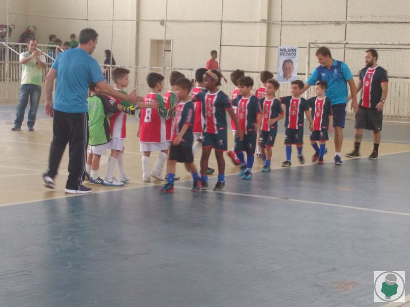 Leia mais sobre o artigo Com fotos! 6ª Copa Toque de Bola chega à reta final com ideais mantidos