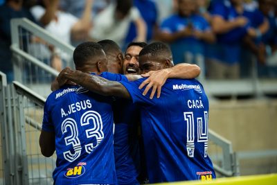 Leia mais sobre o artigo Mineiro começa equilibrado