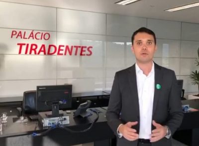 Leia mais sobre o artigo Zema e Aro: futebol volta! Só não se sabe como…