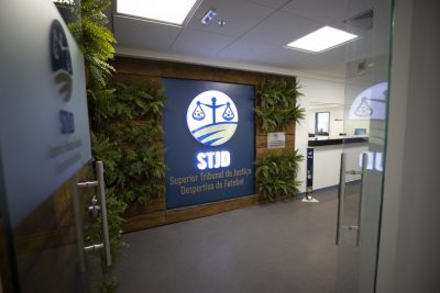 Leia mais sobre o artigo Toque de Bola revela a estratégia do Baeta no STJD!
