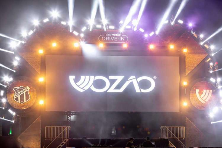 Leia mais sobre o artigo “Drive-in do Vozão” é sucesso no Ceará em meio à pandemia