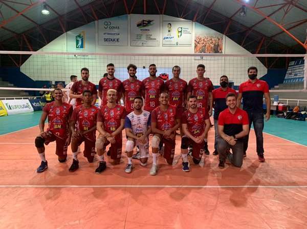 Leia mais sobre o artigo JF Vôlei domina Vila Nova e vence na estreia da Superliga B