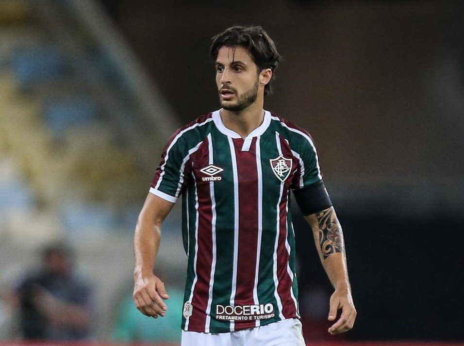 Leia mais sobre o artigo Live do Toque: Hudson aborda situação do atleta profissional de futebol no Brasil