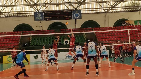 Leia mais sobre o artigo Quase um ano após jogo cancelado, JF Vôlei reencontra Brasília