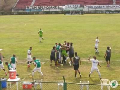 Leia mais sobre o artigo Serranense bate o Tupi com erro decisivo de arbitragem!