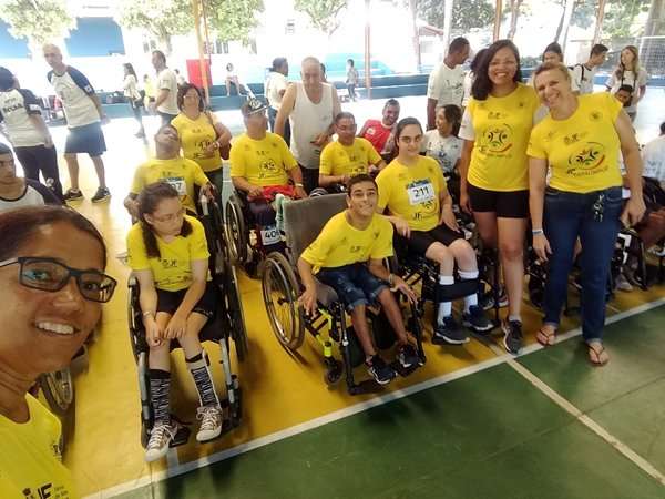 Leia mais sobre o artigo Adriana Guarino fala sobre esporte paralímpico no Garotas no Toque