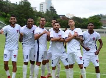 Leia mais sobre o artigo Manchester vence, reverte vantagem do Santarritense e fica a um empate da vaga!