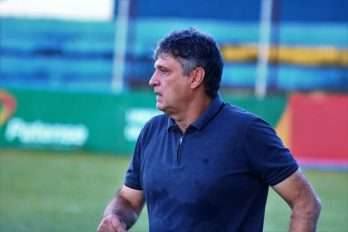 Fajardo reassume URT com ano cheio