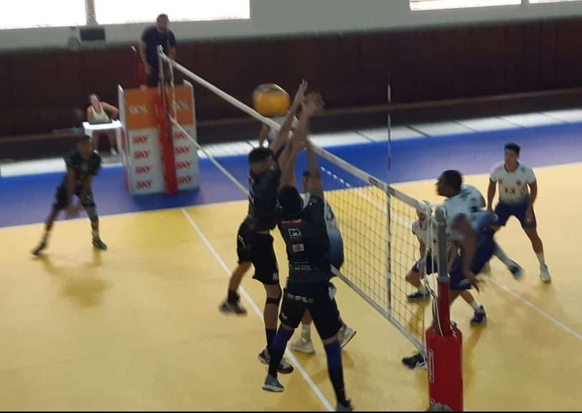 Leia mais sobre o artigo Uma vitória pra cá, outra pra lá! JF Vôlei e Niterói terminam sequência de testes empatados