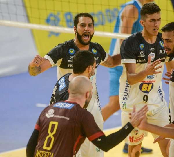Leia mais sobre o artigo Oi, de novo: JF Vôlei e Niterói Vôlei Clube se reencontram pela Superliga B