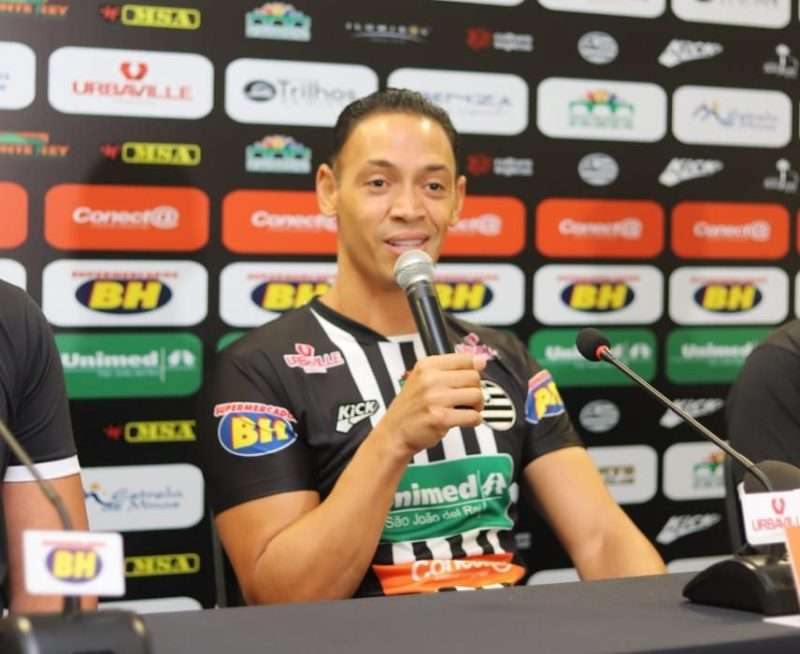Leia mais sobre o artigo Athletic apresenta o centroavante Ricardo Oliveira!
